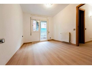 Piso en venta en Centre - Cordelles en Cerdanyola del Vallès