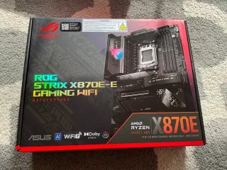 Placa Base ASUS ROG Strix X870E-E Vendo placa base