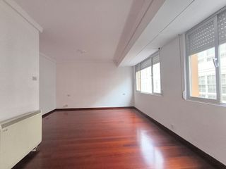 Piso en venta en Centro en Ferrol