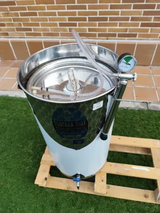 Bidón Inox Vino 100L con flotador de aire