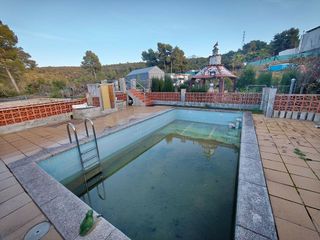 Chalet en venta en Vallirana