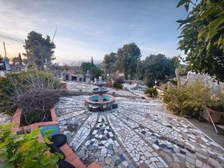 Chalet en venta en Vallirana