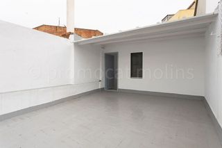 Chalet en venta en Molins de Rei