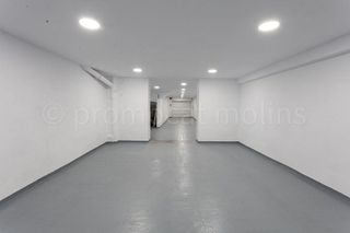 Chalet en venta en Molins de Rei