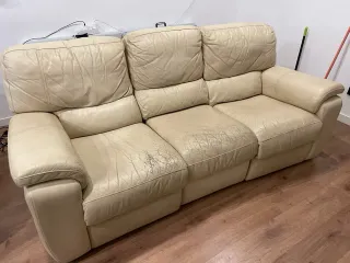 Sofá eléctrico extensible beige