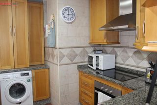 Piso en venta en Santa Rosa - Valdeolleros en Córdoba