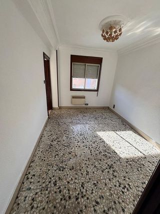 Piso en venta en Salvador Allende en Zaragoza