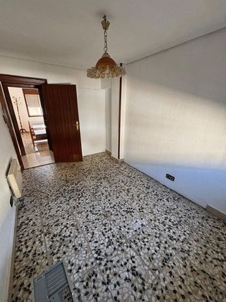 Piso en venta en Salvador Allende en Zaragoza