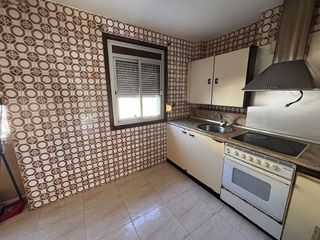 Piso en venta en Salvador Allende en Zaragoza