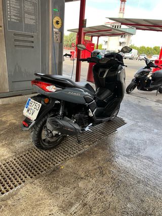 Yamaha Nmax 125 2024 Gris