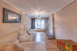 Piso en venta en Numancia - San Fernando en Santander