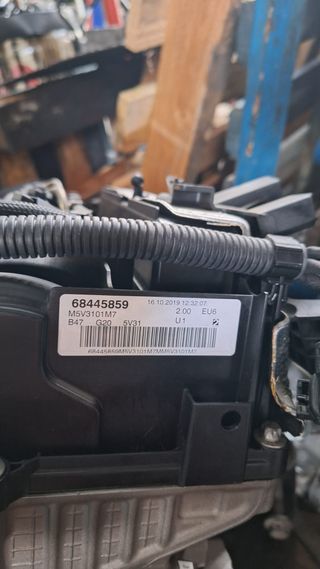 Motor BMW diesel tipo: B47D20B **para reparar**