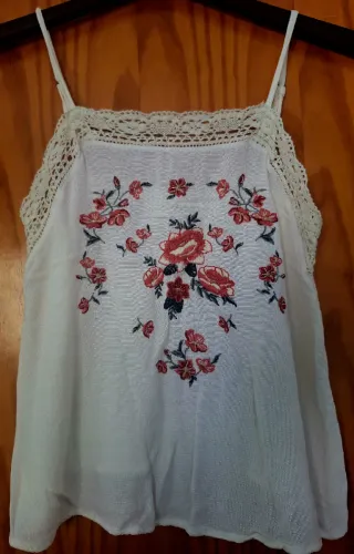Lote de 6 Top tirantes, 15€ Talla XS-S Pimkie