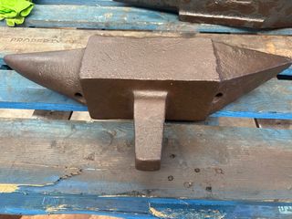 Yunque 59x24x11cm y 35 kg