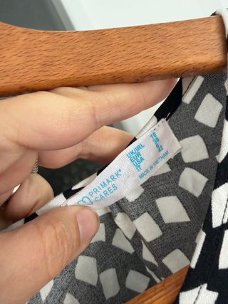 Vestido informal estampado blanco y negro