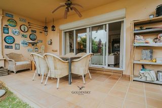 Casa adosada en venta en Calahonda en Mijas