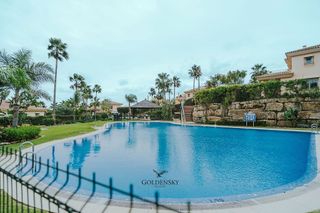 Casa adosada en venta en Calahonda en Mijas