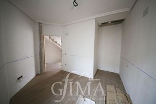 Casa adosada en venta en Tomelloso