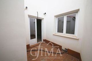 Casa adosada en venta en Tomelloso