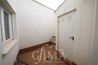 Casa adosada en venta en Tomelloso