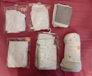 Mini Cuna NAF NAF + Sábanas + Edredón