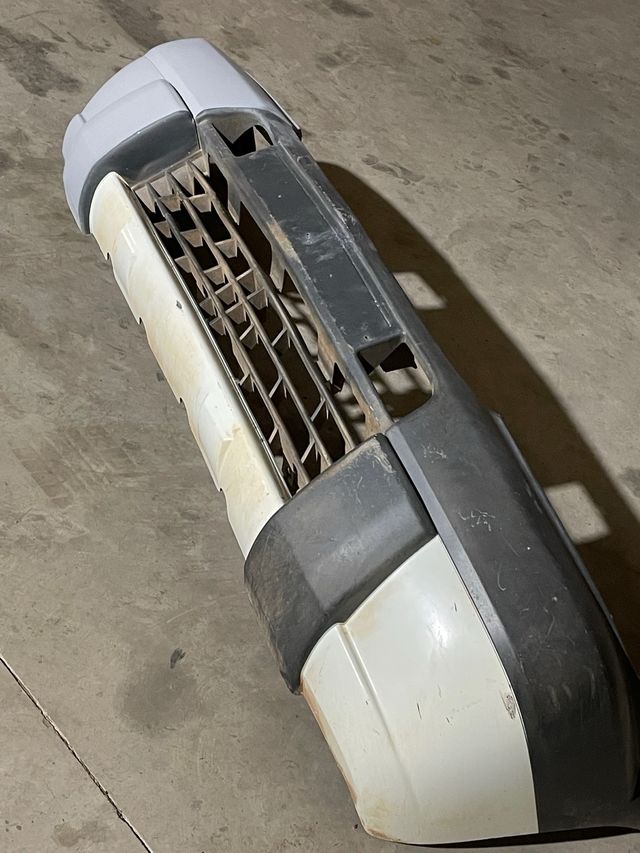 Paragolpes Nissan Terrano