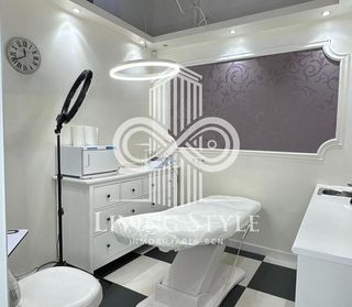 Local comercial en alquiler en Sant Gervasi - Galvany en Barcelona