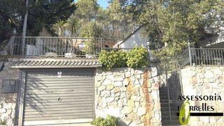 Chalet en venta en Torrelles de Llobregat