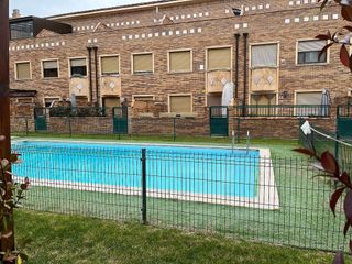 Casa adosada en venta en Miranda de Ebro