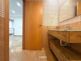 Piso en venta en Casagemes - Canyadó en Badalona