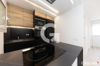 Piso en venta en Les Planes en Hospitalet de Llobregat, L´