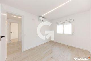 Piso en venta en Les Planes en Hospitalet de Llobregat, L´
