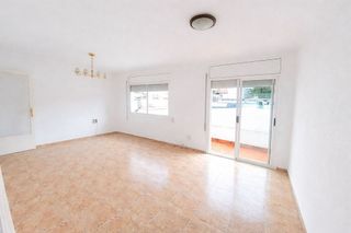 Piso en venta en Sant Julià - El Pla del Diable en Vilafranca del Penedès