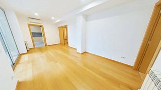 Piso en venta en Plaça Catalunya - Escola Industrial en Terrassa