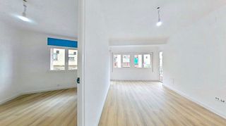 Piso en venta en El Raval - Safaretjos en Santa Coloma de Gramanet