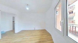 Piso en venta en El Raval - Safaretjos en Santa Coloma de Gramanet