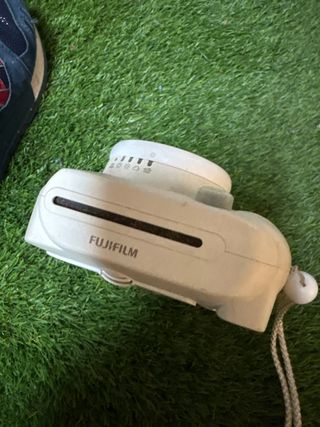 Cámara Fujifilm Instax Mini 8