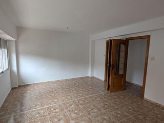 Piso en venta en Zona Avenida al Vedat en Torrent