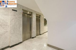 Piso en venta en Pajaritos - Plaza de Toros en Granada