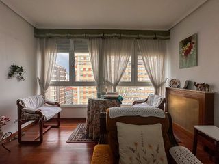 Piso en venta en Cuatro Caminos en Santander