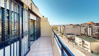 Ático en venta en Pueblo Levante en Benidorm