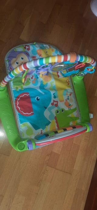 Gimnasio bebé didáctico con música