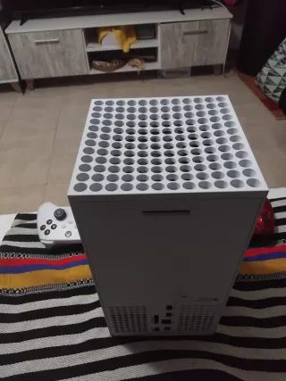 XBOX SERIES X POCO USO 2 CONTROLES 1TB negociable