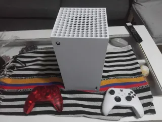 XBOX SERIES X POCO USO 2 CONTROLES 1TB negociable