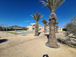 Casa en venta en Yecla