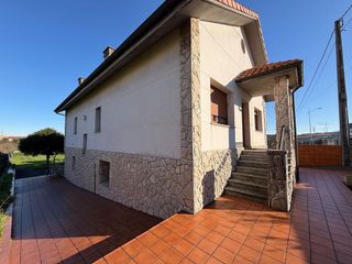 Chalet en venta en Tremañes en Gijón