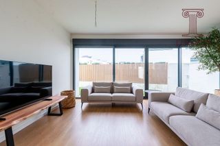 Casa pareada en venta en Nuevo Bulevar en Mairena del Aljarafe