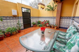 Casa adosada en venta en San García en Algeciras