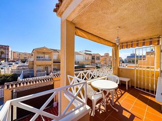 Casa en venta en Nueva Torrevieja - Aguas Nuevas en Torrevieja