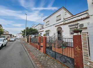 Casa adosada en venta en La Hacienda - Nueva Andalucía en Dos Hermanas